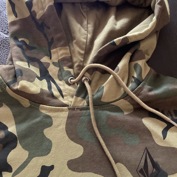 Volcom Men’s hooded sweatshirt - Picture 5 of 8